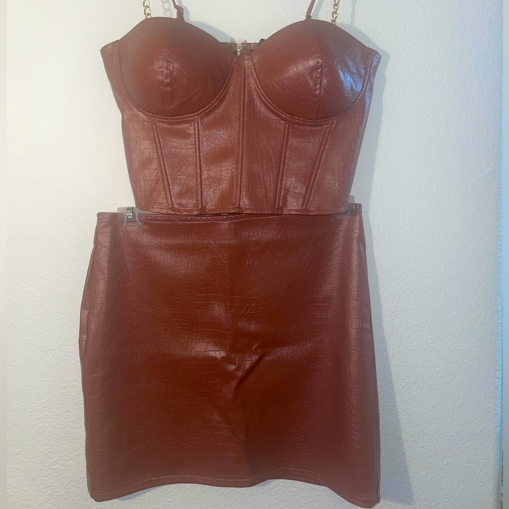 SAY WHAT? TWO PIECE BUSTIER / SKIRT SET, SIZE L